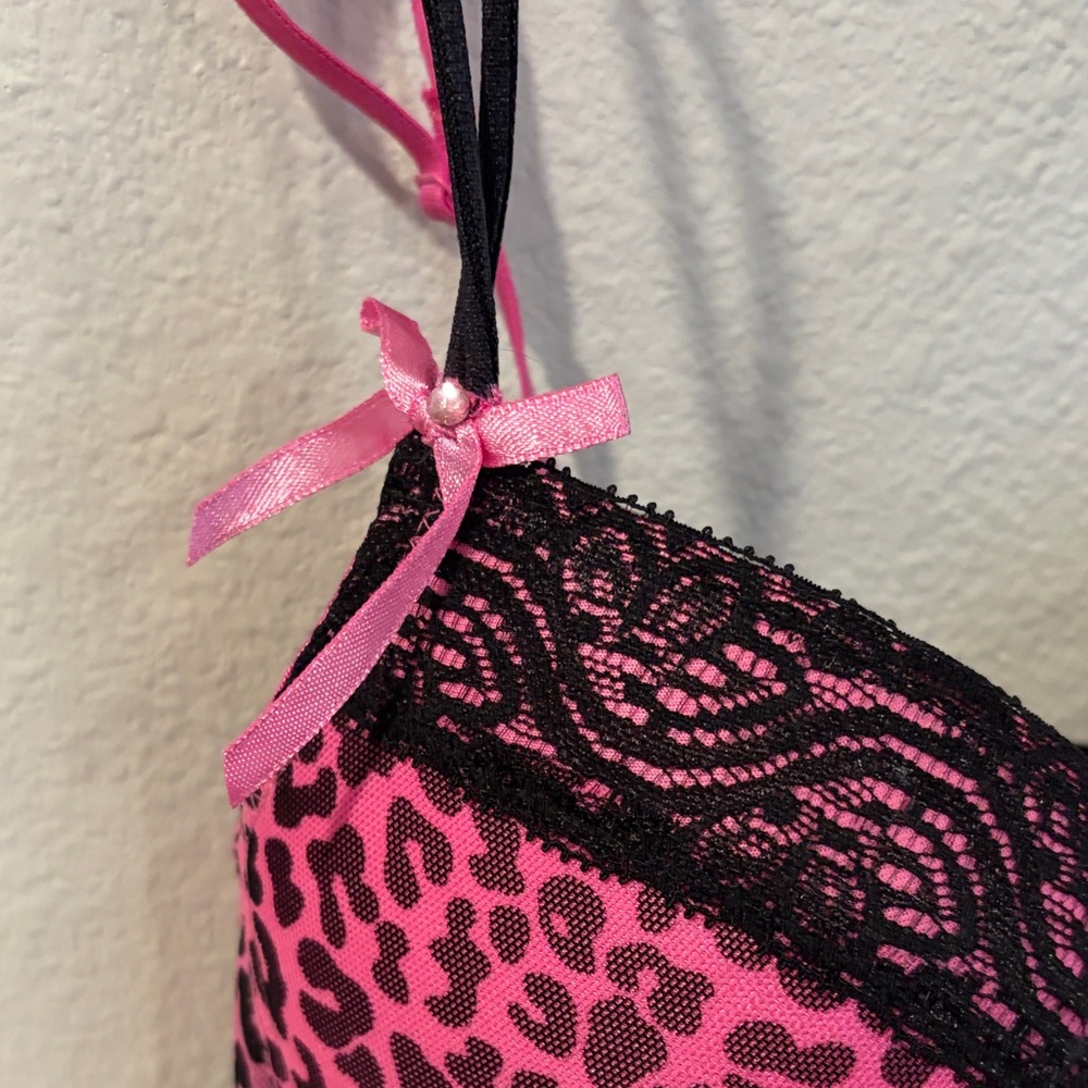 Pink Leopard Print Bra with Black Lace Trim - Picture 2 of 7